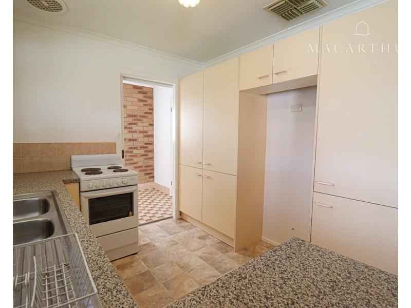 3/47 Karoom Drive, Glenfield Park NSW 2650