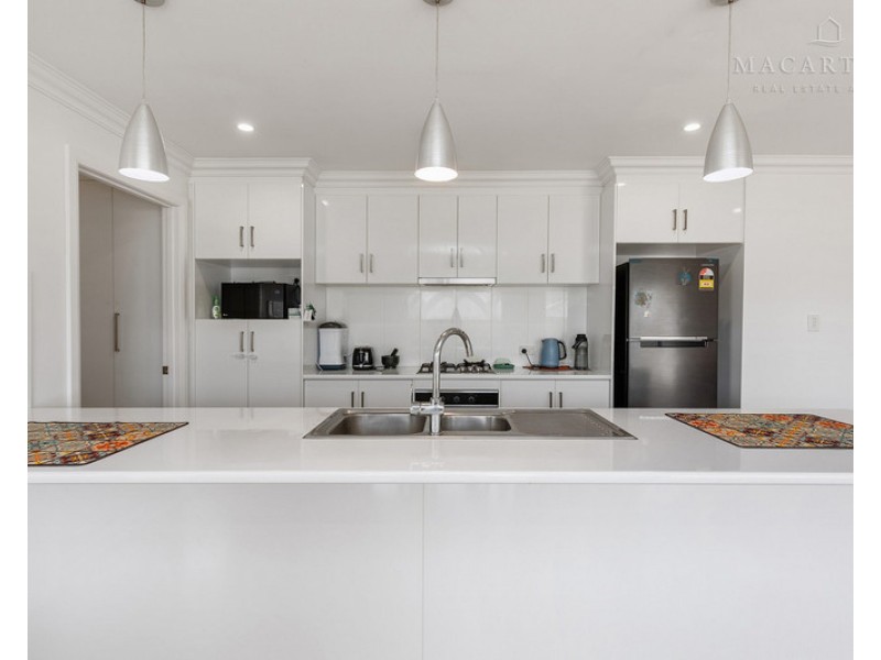 24 Darcy Drive, Boorooma NSW 2650