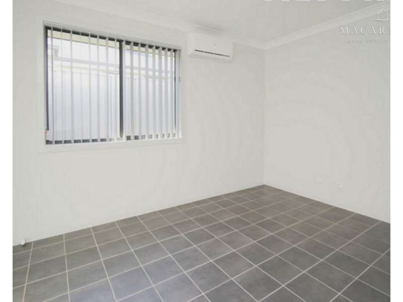 1/57 Coppabella Drive, Gobbagombalin NSW 2650