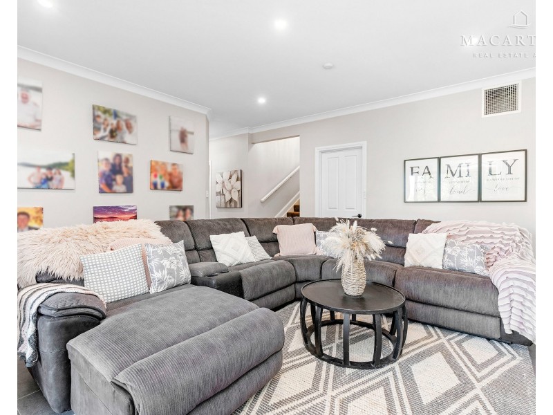 66 Simkin Crescent, Kooringal NSW 2650