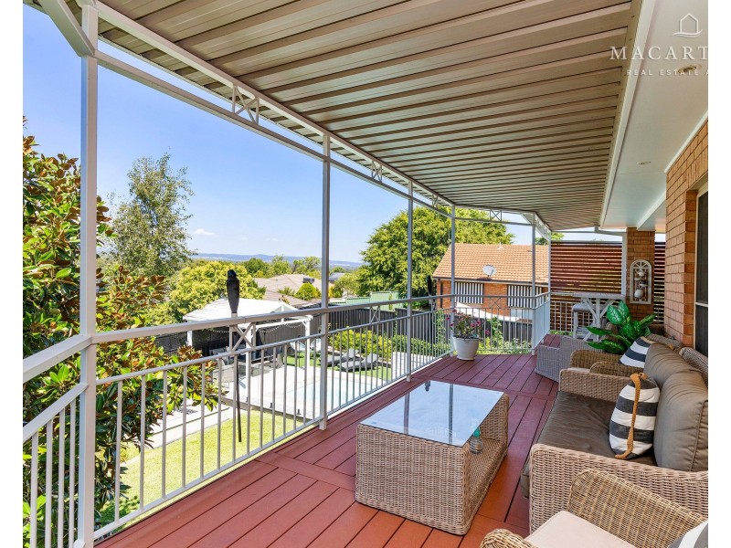 66 Simkin Crescent, Kooringal NSW 2650