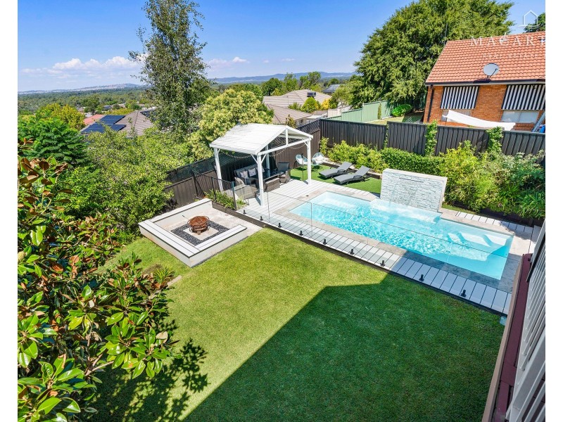 66 Simkin Crescent, Kooringal NSW 2650