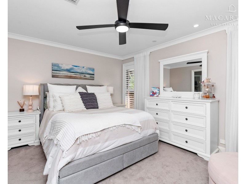 66 Simkin Crescent, Kooringal NSW 2650