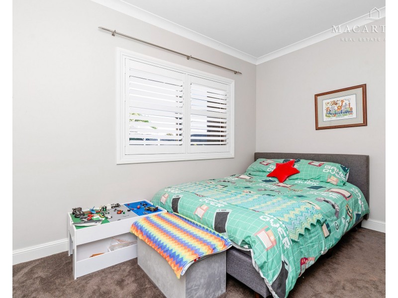 66 Simkin Crescent, Kooringal NSW 2650