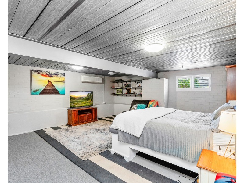 66 Simkin Crescent, Kooringal NSW 2650