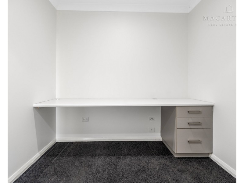 2/1 Clarence Place, Tatton NSW 2650