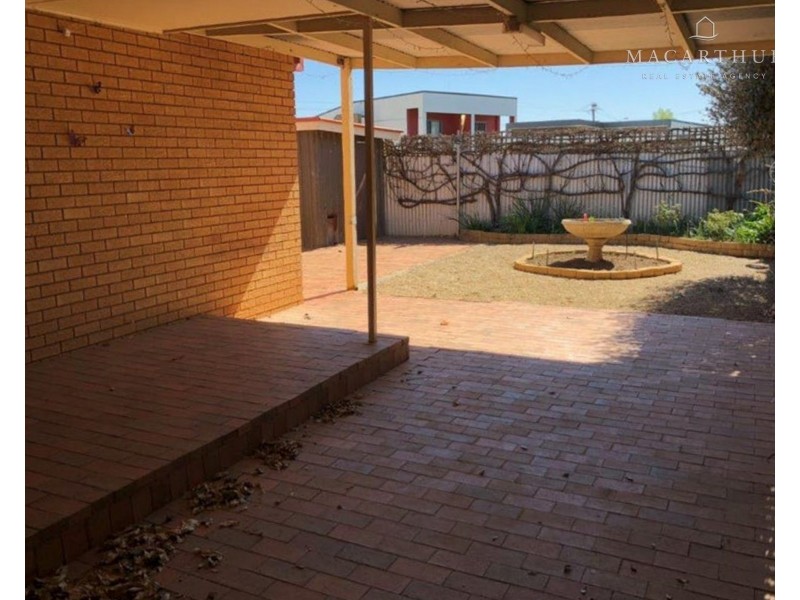 35 Beltana Avenue, Mount Austin NSW 2650