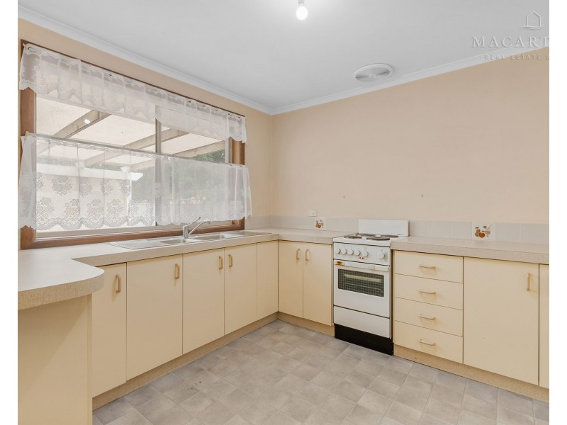 1/2 Leena Place, Wagga Wagga NSW 2650