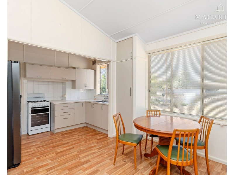 14 Langham Street, Ganmain NSW 2702