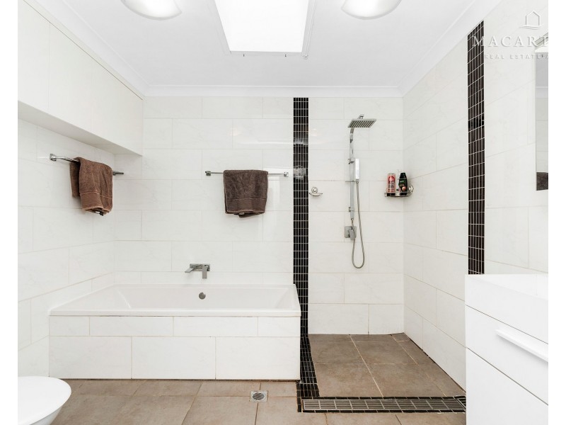 22 Malta Crescent, Ashmont NSW 2650