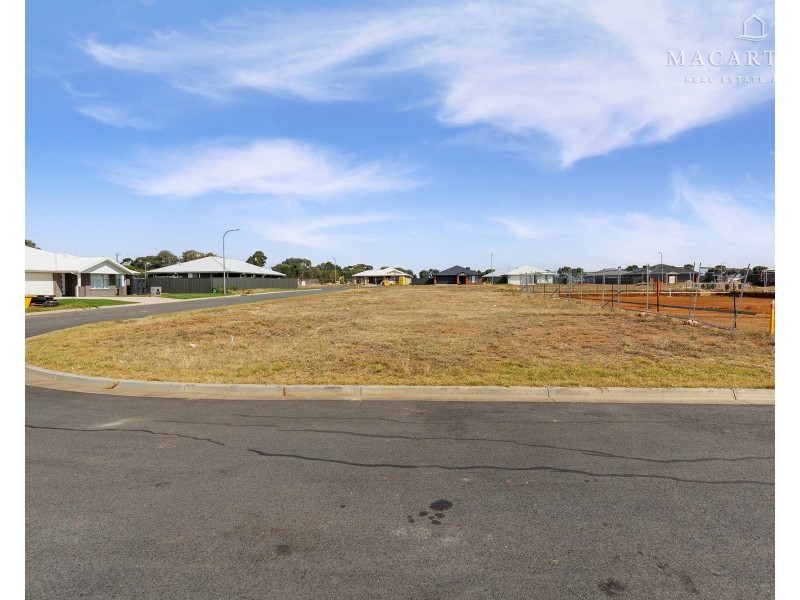 5 Flintwood Street, Forest Hill NSW 2651