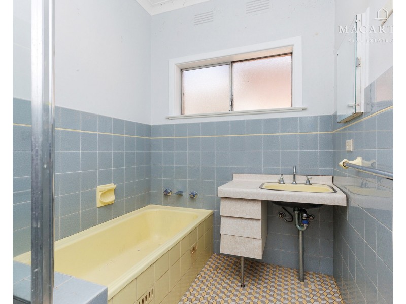 5 Anne Street, Tolland NSW 2650