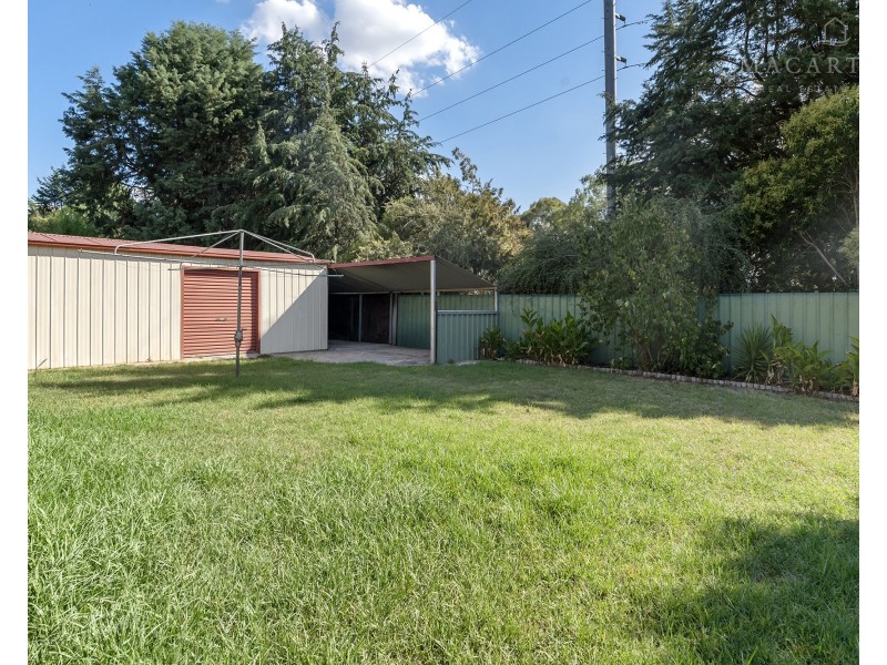 34 Adjin Street, Mount Austin NSW 2650