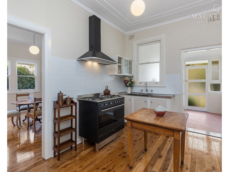 6 Jackson Street, Wagga Wagga NSW 2650