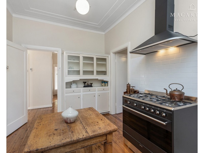 6 Jackson Street, Wagga Wagga NSW 2650