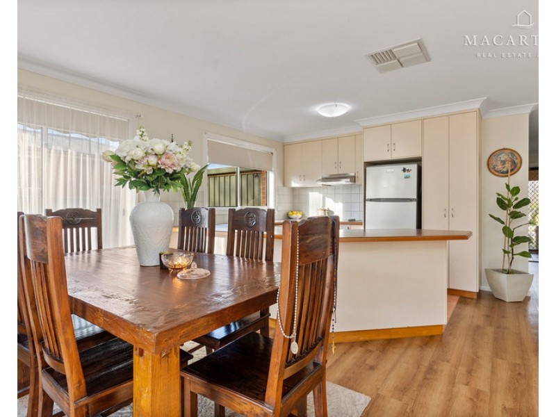 1 Bokara Place, Glenfield Park NSW 2650