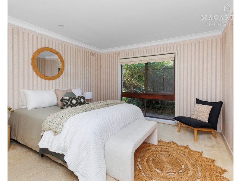 27 Norfolk Avenue, Lake Albert NSW 2650