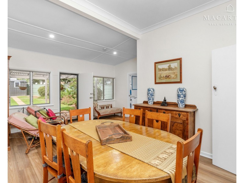 51 Heath Street, Turvey Park NSW 2650