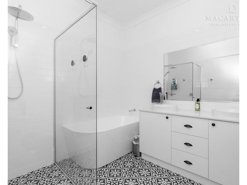 51 Heath Street, Turvey Park NSW 2650