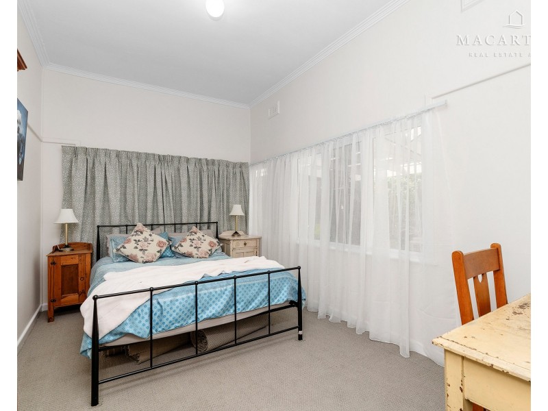 51 Heath Street, Turvey Park NSW 2650