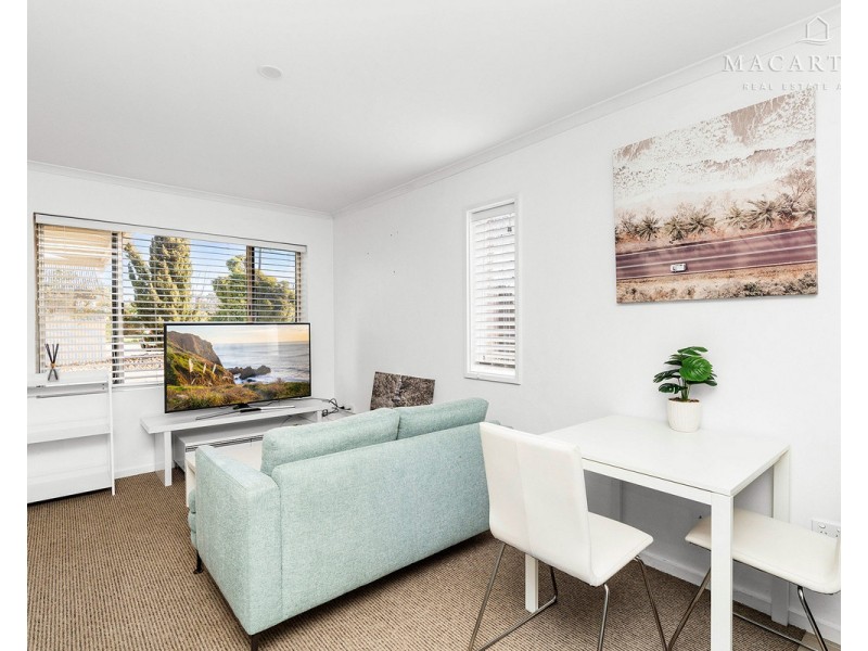 1/12 Higgins Avenue, Wagga Wagga NSW 2650