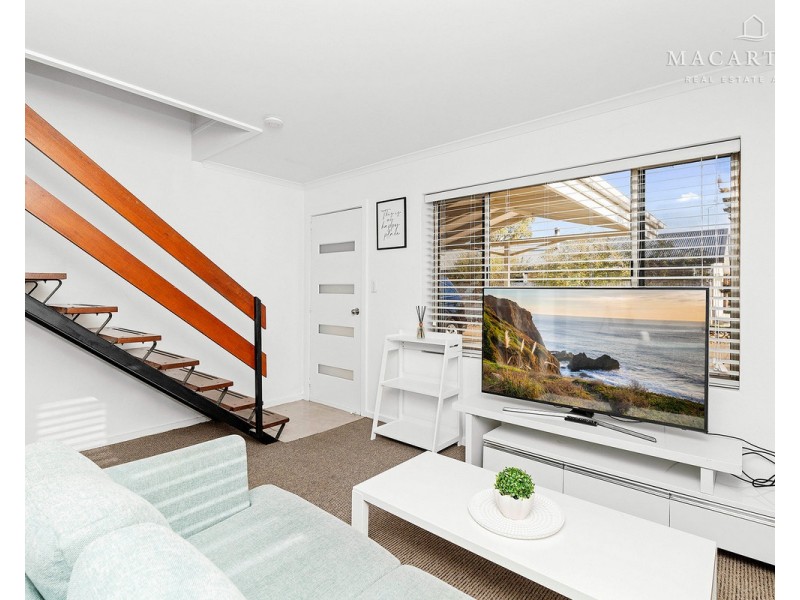 1/12 Higgins Avenue, Wagga Wagga NSW 2650