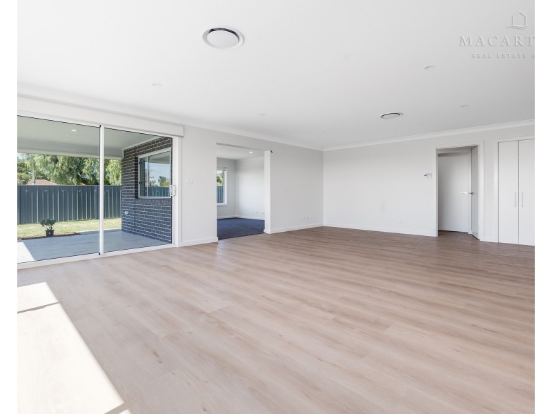 6 Flintwood Street, Forest Hill NSW 2651
