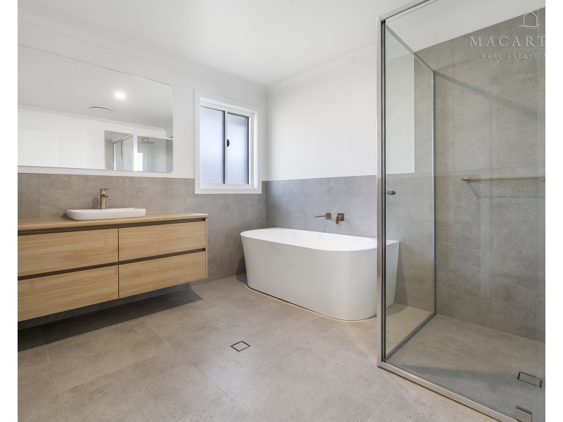 6 Flintwood Street, Forest Hill NSW 2651