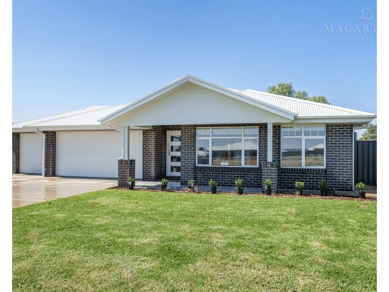 6 Flintwood Street, Forest Hill NSW 2651