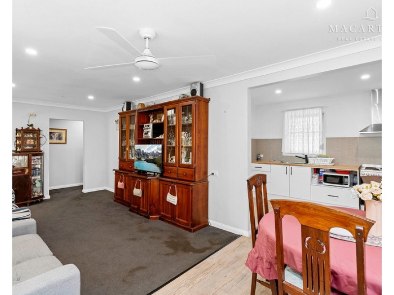 34 Malta Crescent, Ashmont NSW 2650