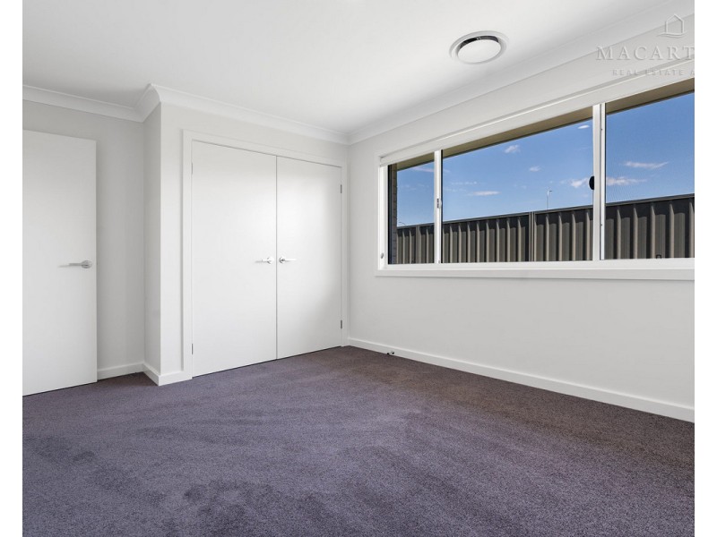 21 Lacebark Drive, Forest Hill NSW 2651