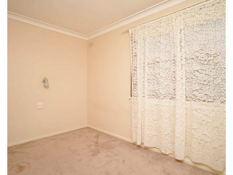 3 Condon Avenue, Mount Austin NSW 2650