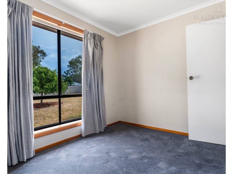 18 Doman Street, Estella NSW 2650