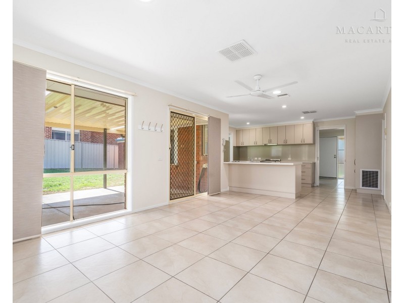 30 Kimberley Drive, Tatton NSW 2650