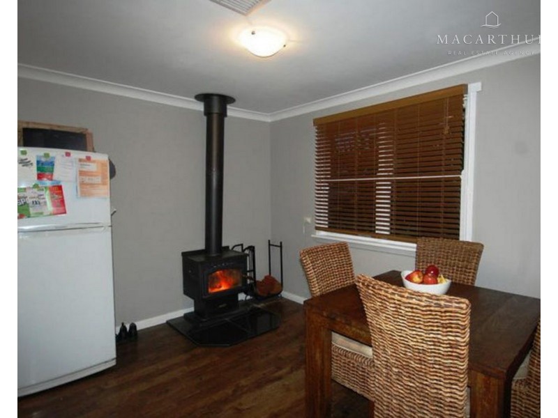 2 Hunter Street, Mount Austin NSW 2650