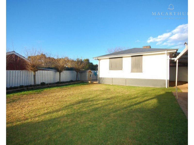 2 Hunter Street, Mount Austin NSW 2650