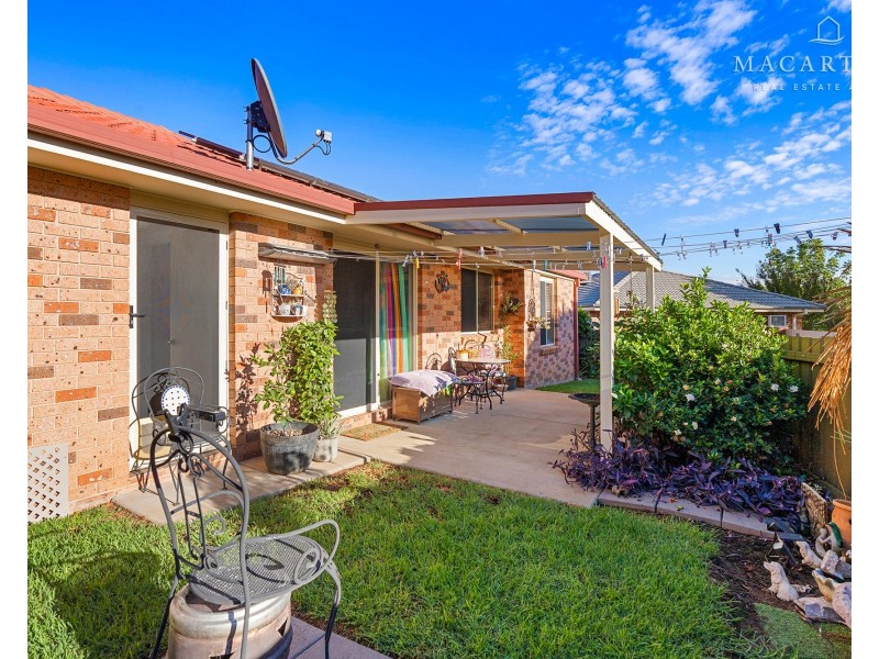 3/4 Dunn Avenue, Forest Hill NSW 2651