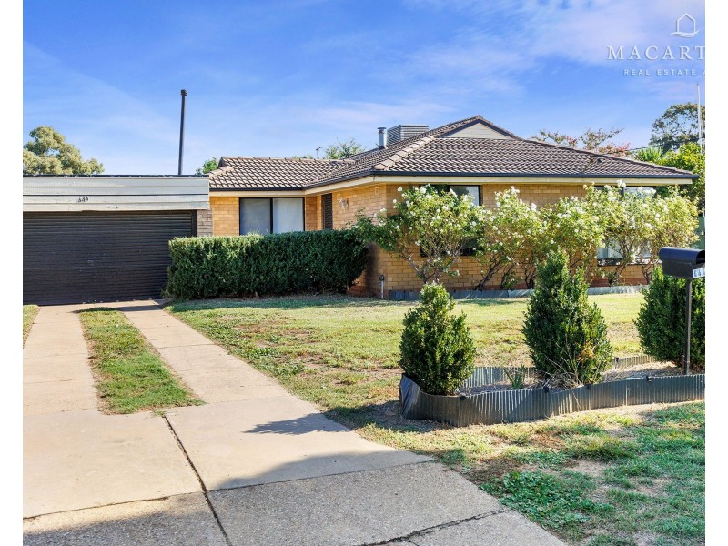 444 Lake Albert Road, Lake Albert NSW 2650