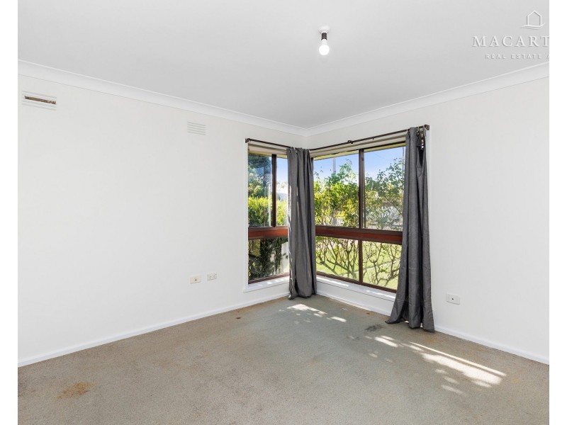 444 Lake Albert Road, Lake Albert NSW 2650