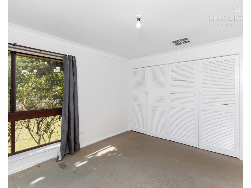 444 Lake Albert Road, Lake Albert NSW 2650