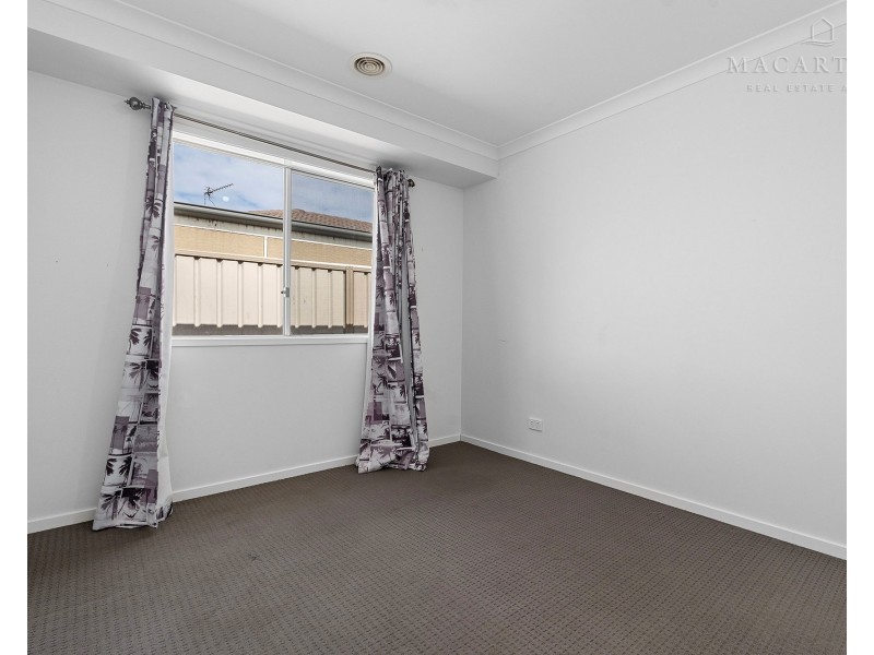 303 Lake Albert Road, Kooringal NSW 2650