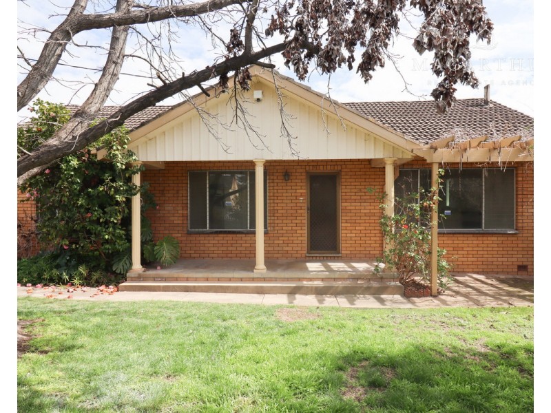 10 Martin Street, Tolland NSW 2650