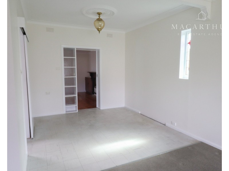 10 Martin Street, Tolland NSW 2650