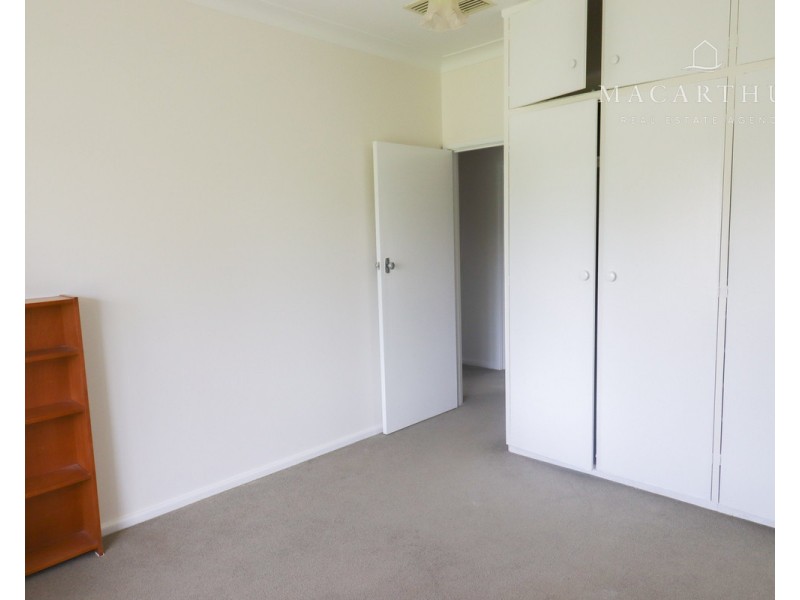 10 Martin Street, Tolland NSW 2650