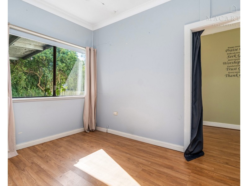 310 Lake Albert Road, Kooringal NSW 2650