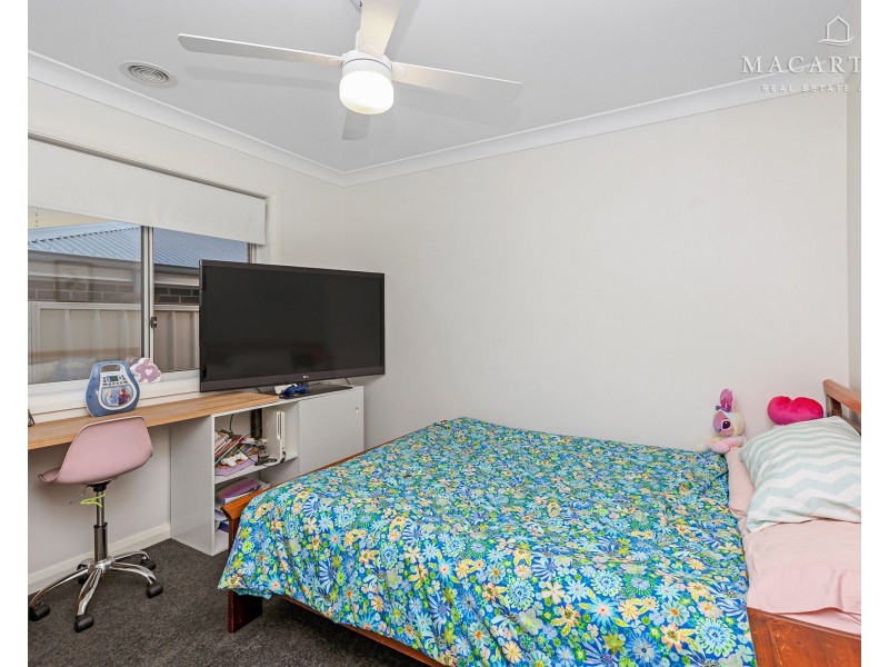 19 Goonawarra Street, Gobbagombalin NSW 2650