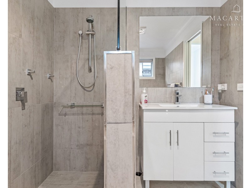 19 Goonawarra Street, Gobbagombalin NSW 2650