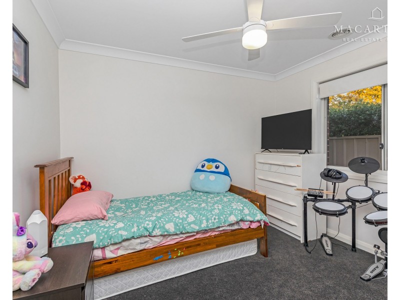 19 Goonawarra Street, Gobbagombalin NSW 2650