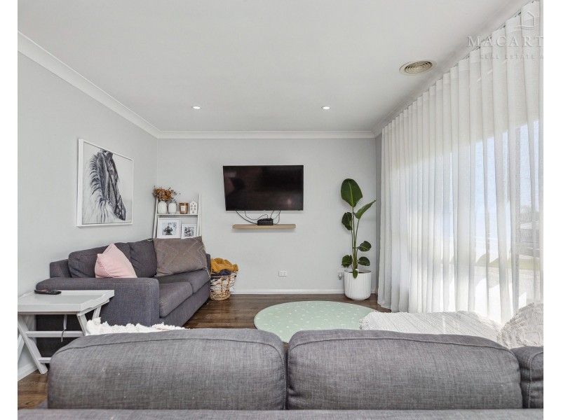 3 Paperbark Drive, Forest Hill NSW 2651