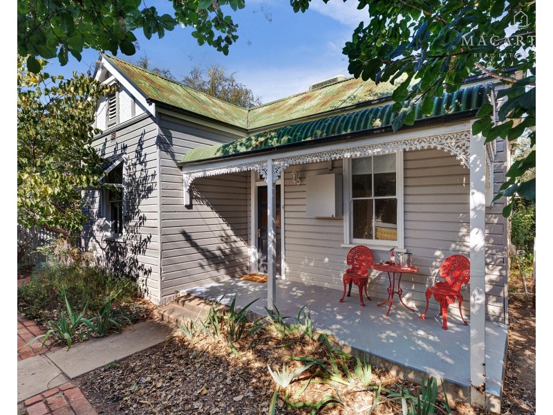 18 Evans Street, Wagga Wagga NSW 2650